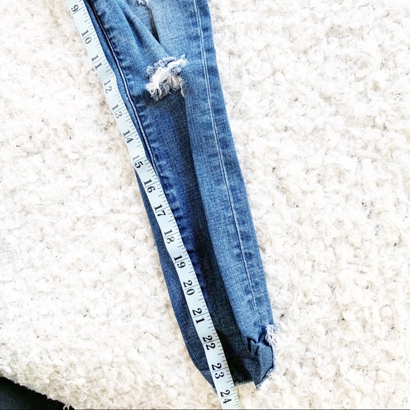 Abercrombie & Fitch Harper Low Rise Ankle Jeans - Picture 7 of 11